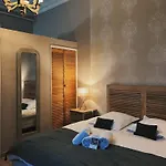 Château Sainte Colombe 3* Saint-Geniès-des-Mourgues
