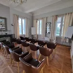 Château Sainte Colombe 3* Saint-Geniès-des-Mourgues