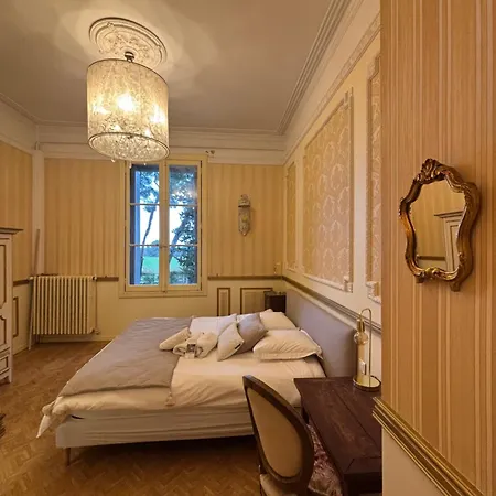 Bed & Breakfast Chateau Sainte Colombe - Saint-Geniès-des-Mourgues