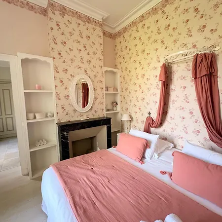 Chateau Sainte Colombe - Bed & Breakfast
