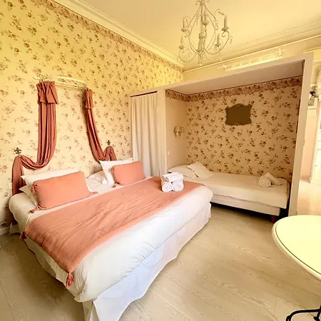 Bed & Breakfast Chateau Sainte Colombe - 3*