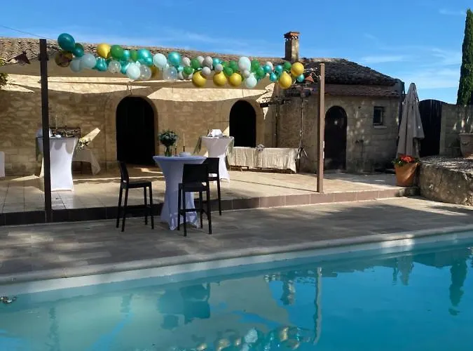 Chateau Sainte Colombe - Panzió 3*